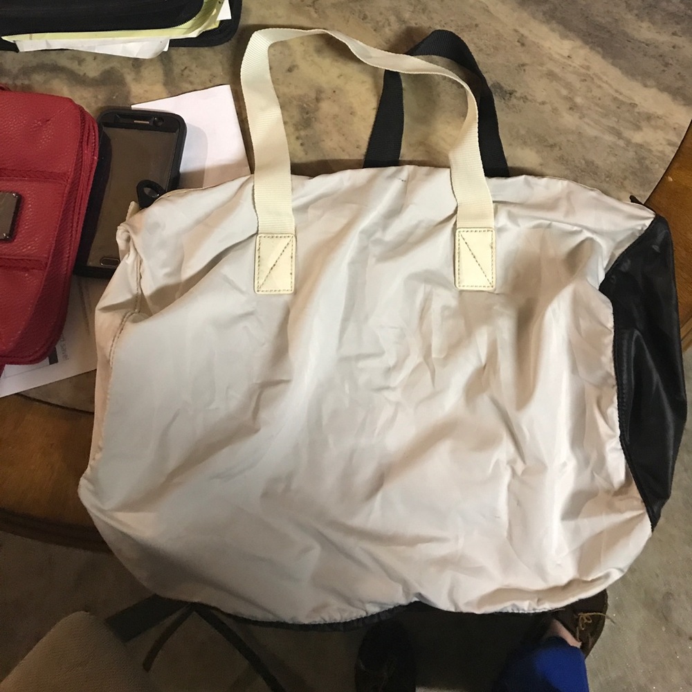 Duffle bag - Picture 2 of 2
