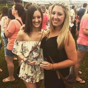 Meet your Posher, Jenn