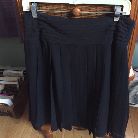 Fully lined silk skirt - Picture 1 of 1