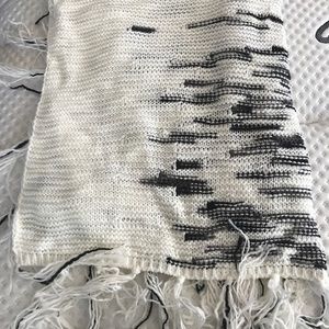 LulaRoe Mimi Blanket Scarf