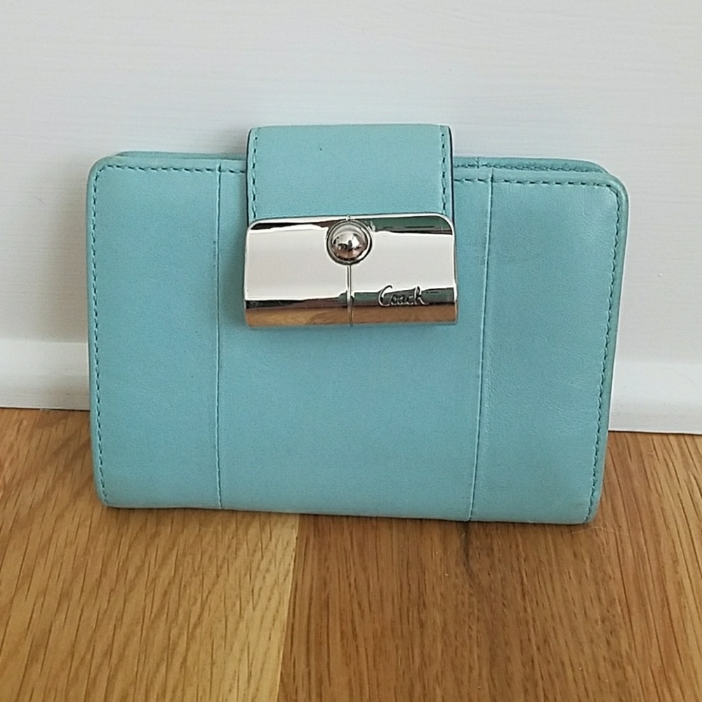 Coach medium leather wallet