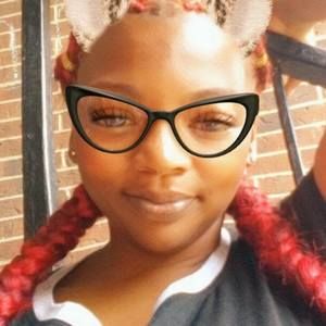 Meet your Posher, Kay