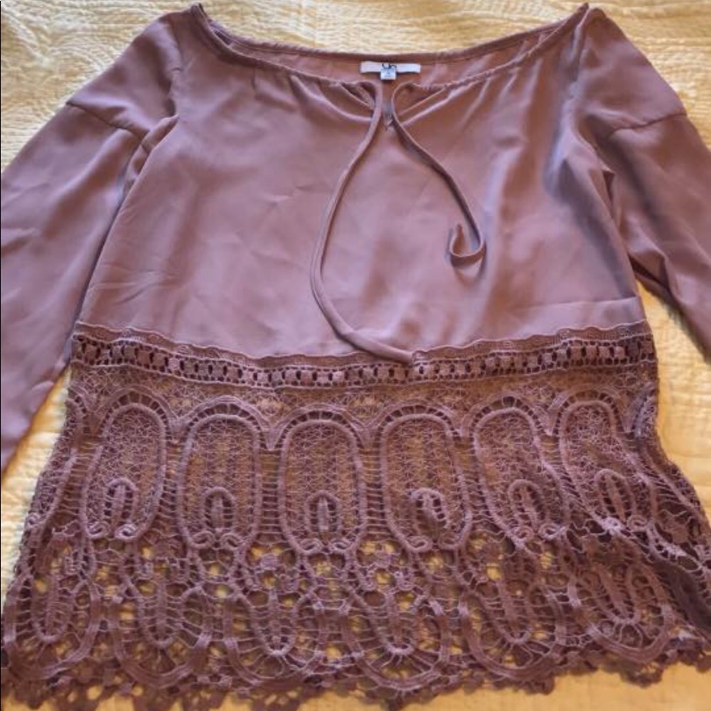 Dressy/Casual Top