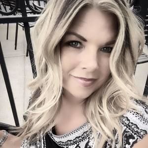 Meet your Posher, Michele