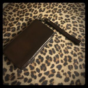 ❤️Authentic HOBO Brand Roomy Brown Wristlet❤️