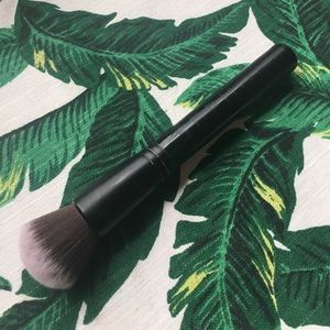 Sephora Collection Multitasker brush Sephora Collection Multitasker brush