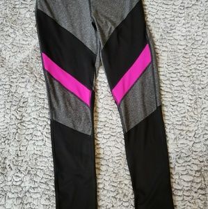 90 Degree by Reflex Geometric Color Block Legging