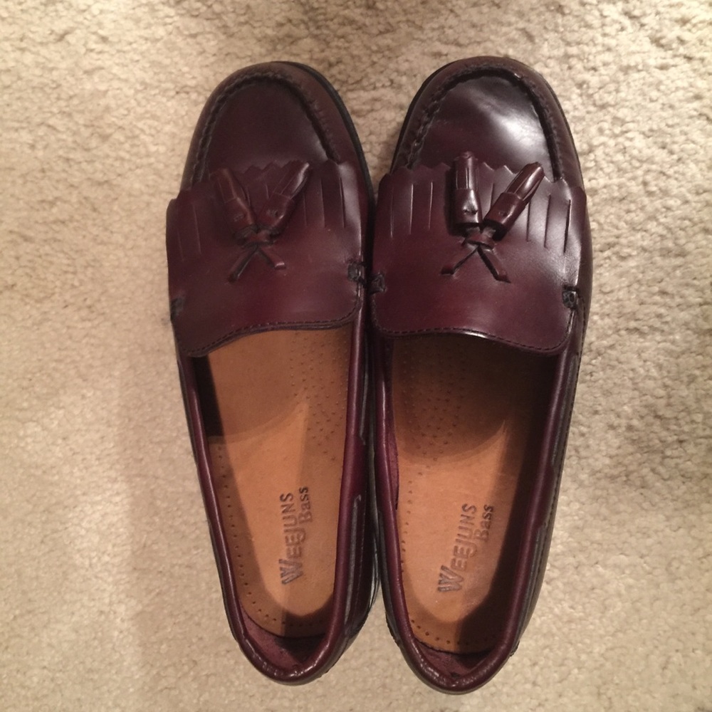Weejuns by Bass loafer great shape!
