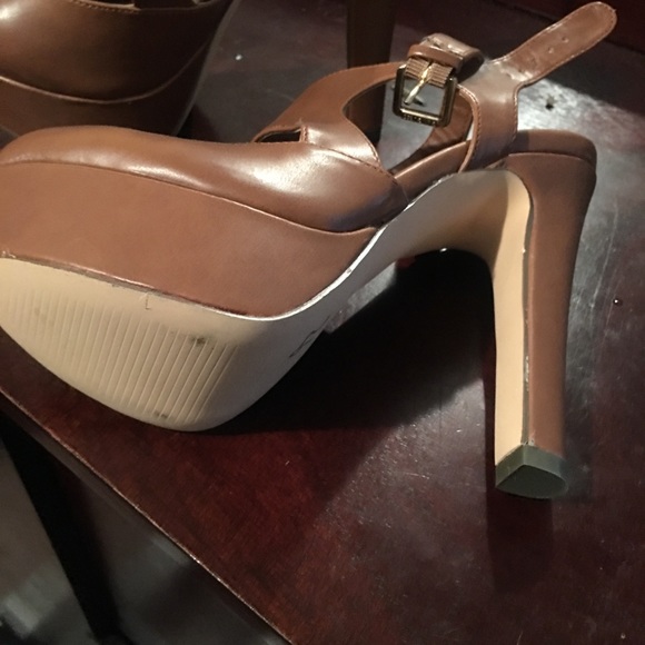 Guess shoes - Picture 3 of 3