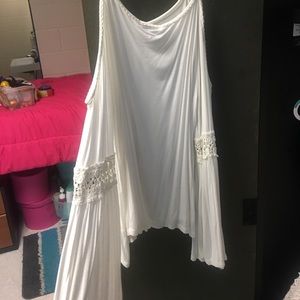 Open shoulder bell sleeve top