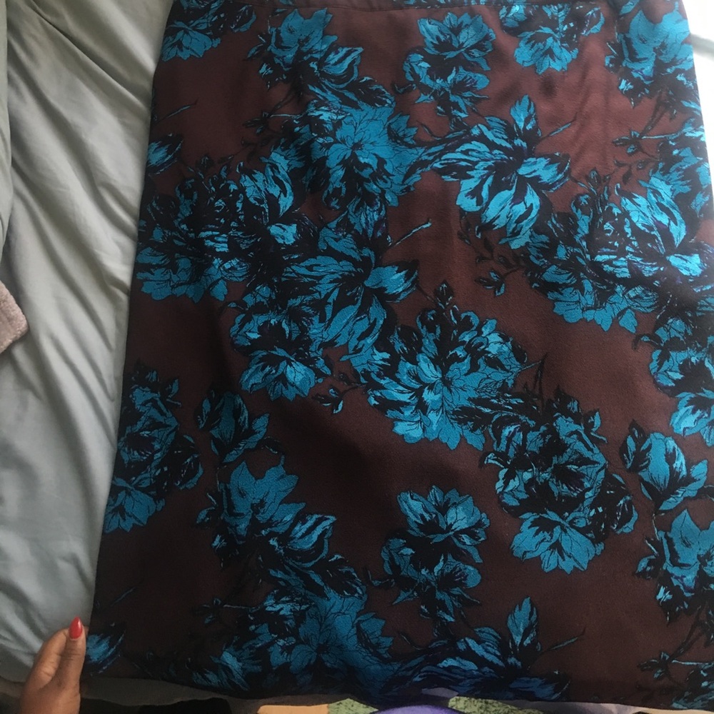 Midi floral skirt