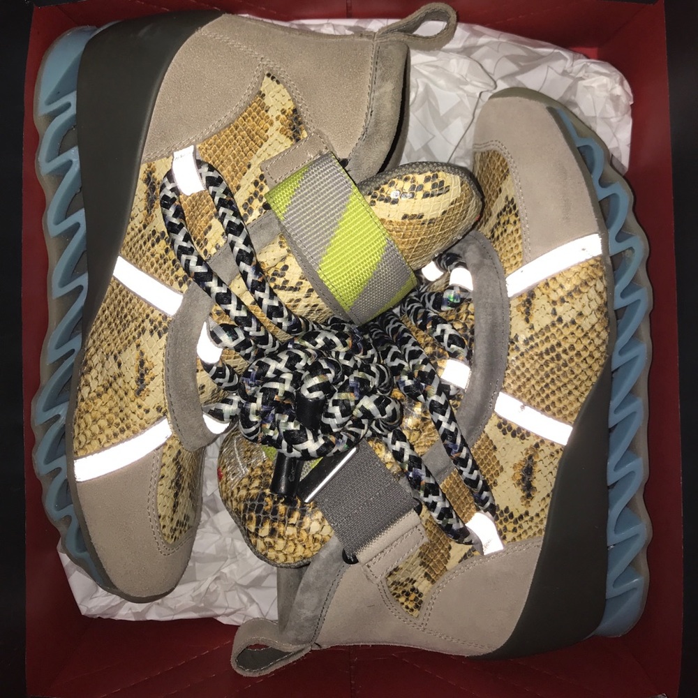 Sneakers