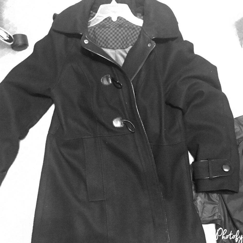 Black 2 clasp pea coat