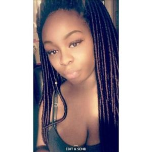 Meet your Posher, Latesha