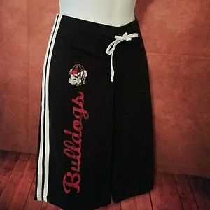 Juniors knee length Ga Bulldog shorts