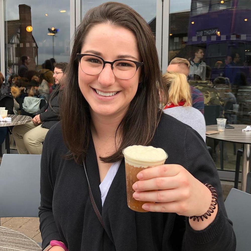 Meet your Posher, Madeline