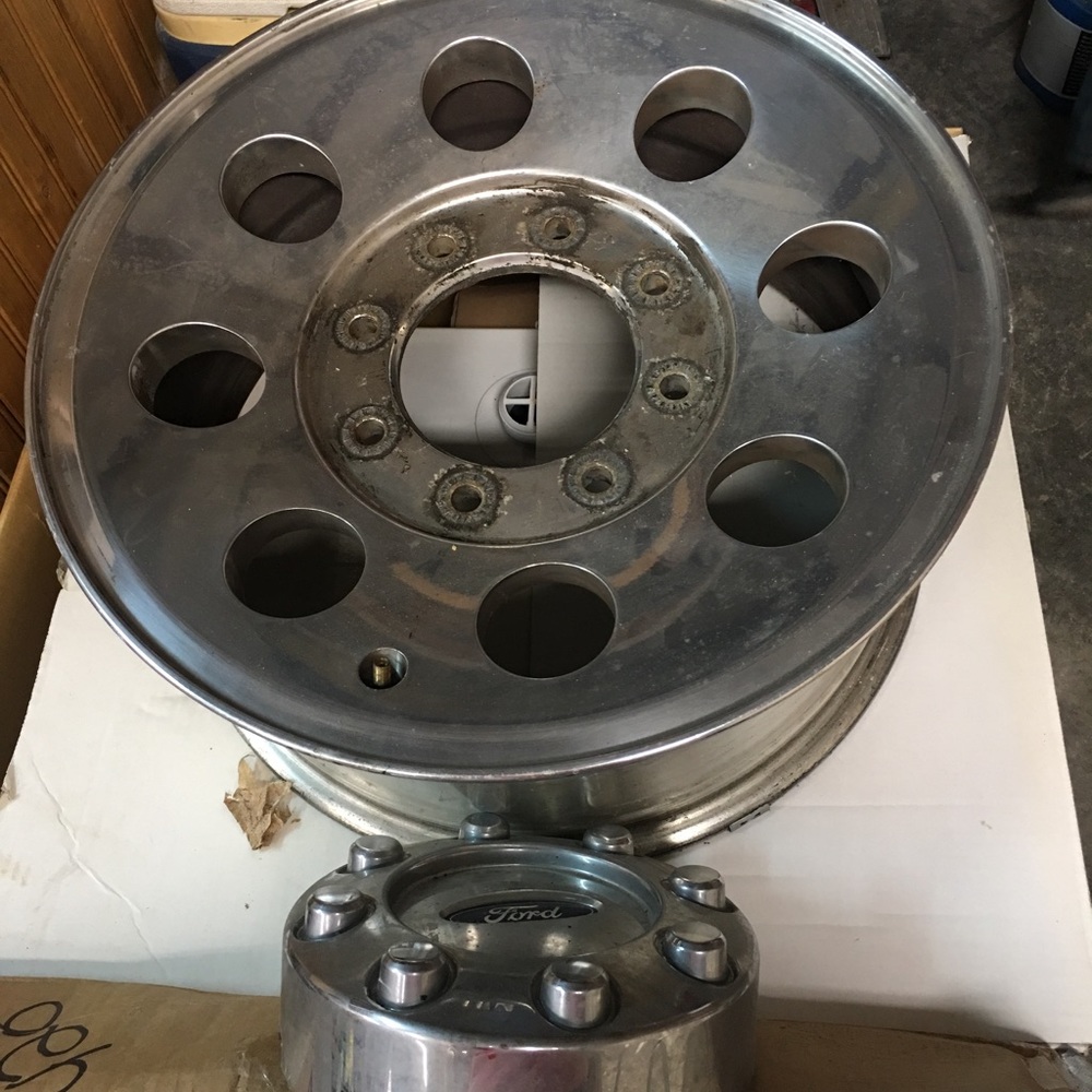 8 Lug Rims - Picture 3 of 5