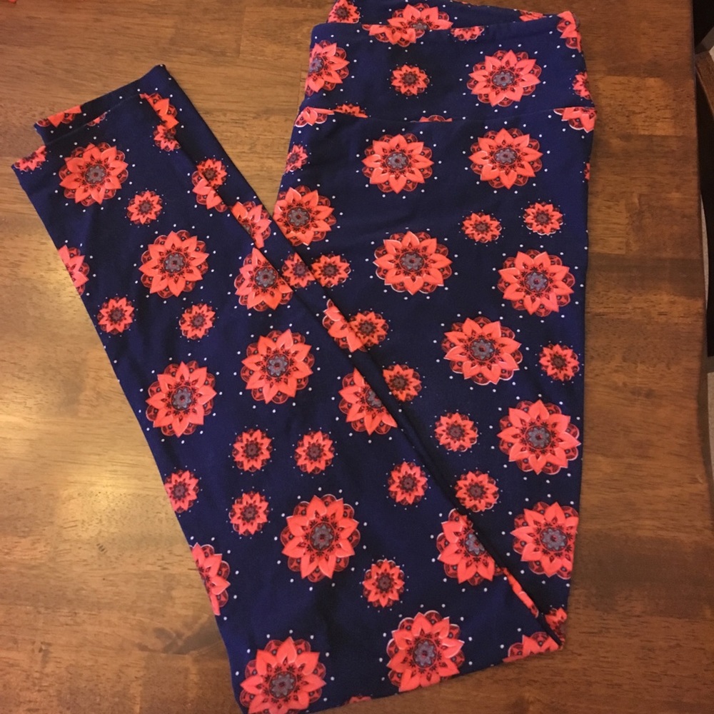 TC LULAROE LEGGINGS