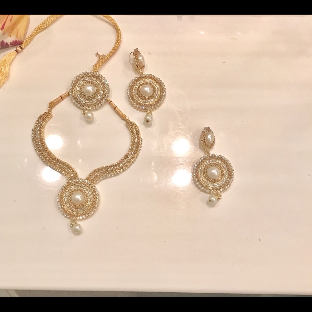 Necklace set