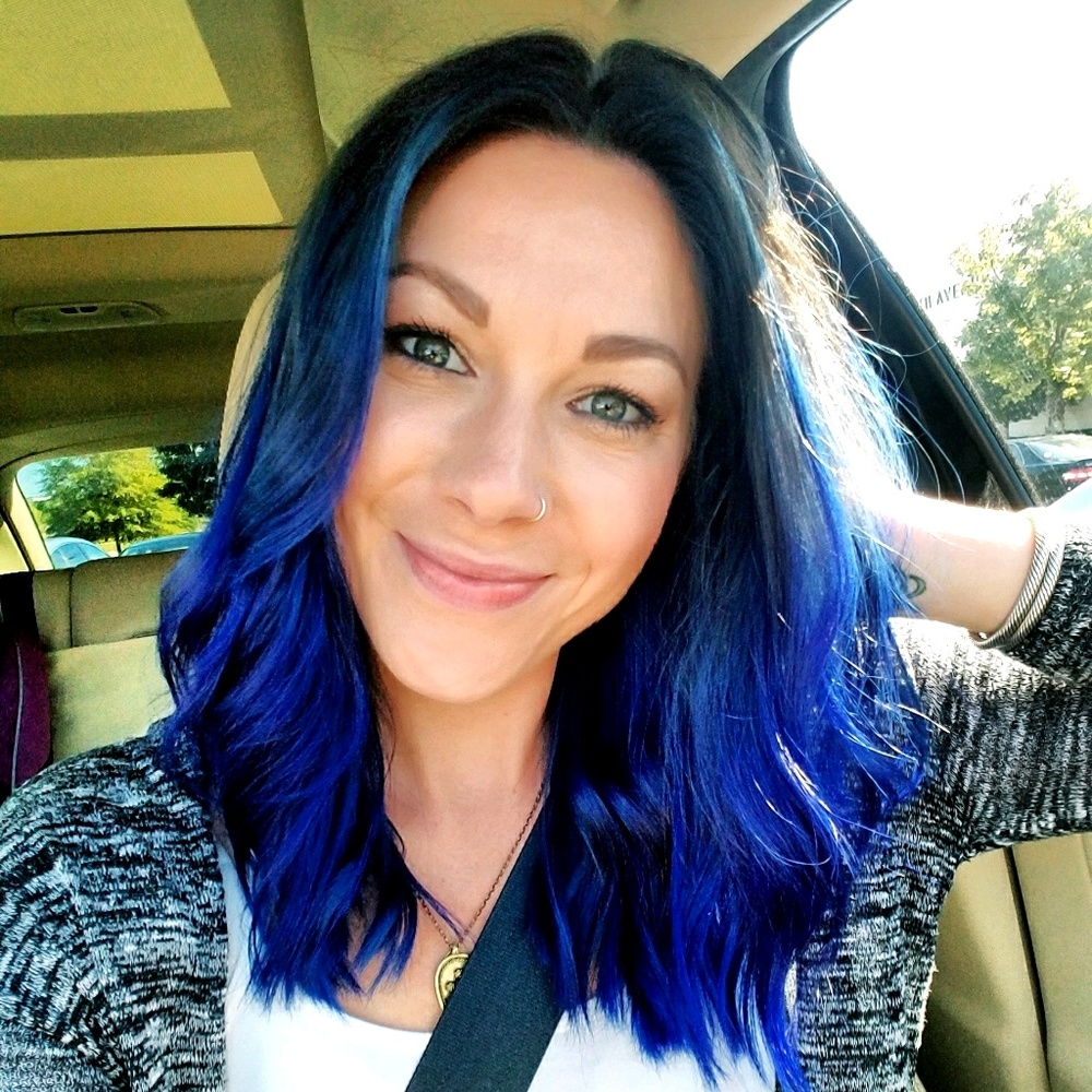 Meet your Posher, Carlie