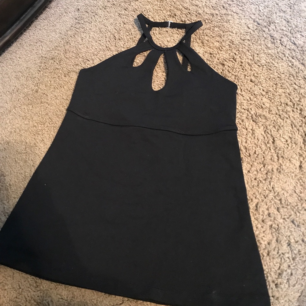 Black workout top