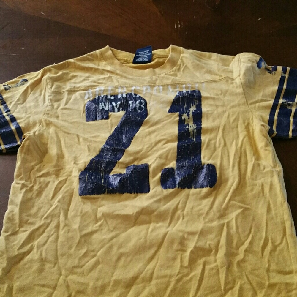 Abercrombie vintage t!