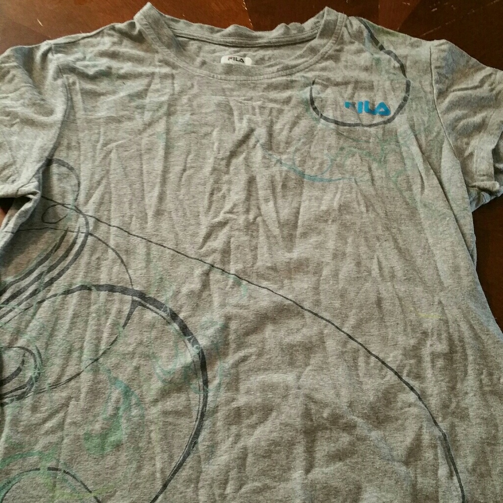 Fila womens t!