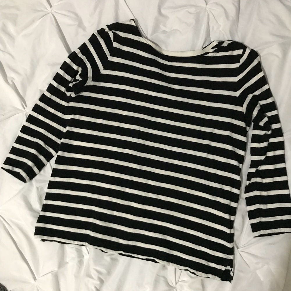Old navy medium striped 3/4 sleeve shirt