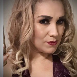 Meet your Posher, Antonia