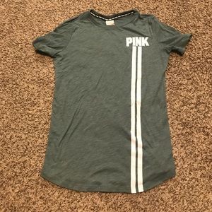 VS PINK tshirt VS PINK tshirt