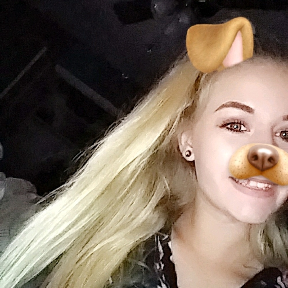 Meet your Posher, Kayla