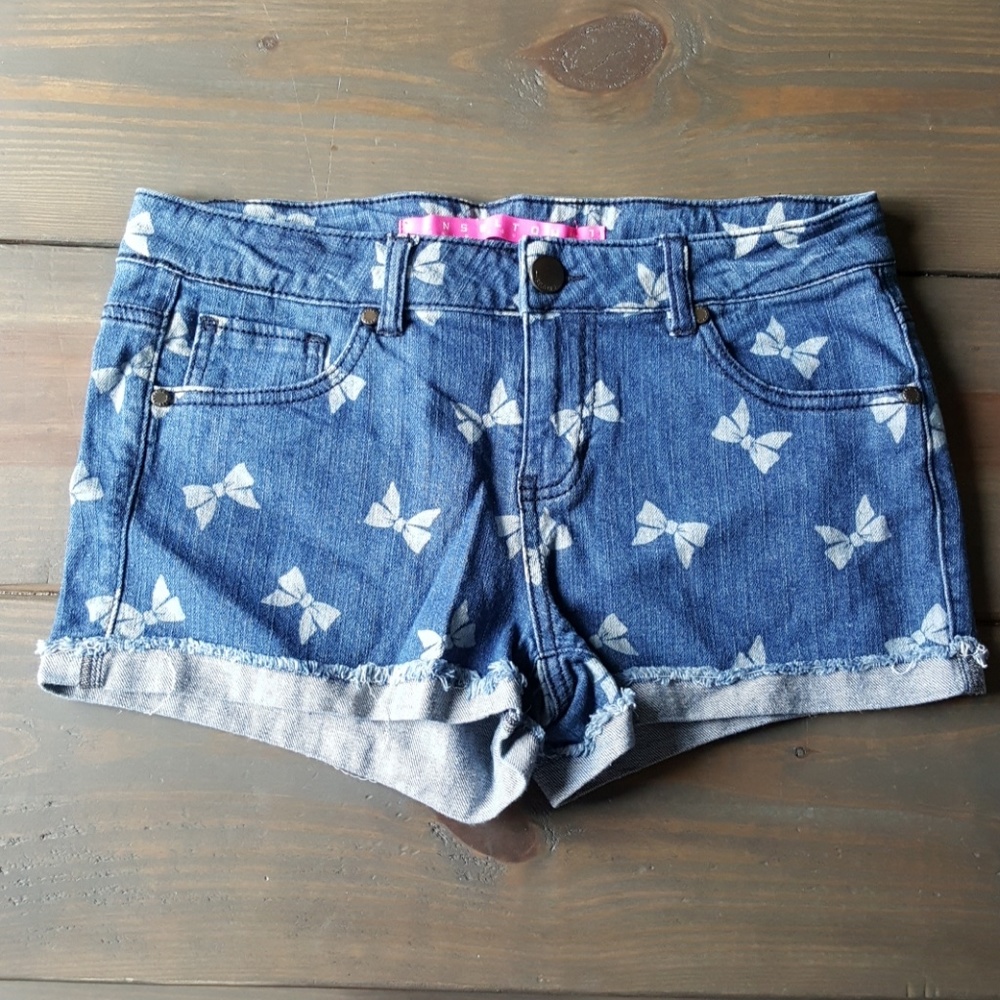 EUC Tinseltown Bow Denim Shorts