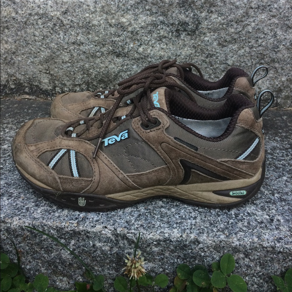 Women's Waterproof Hiking Shoes