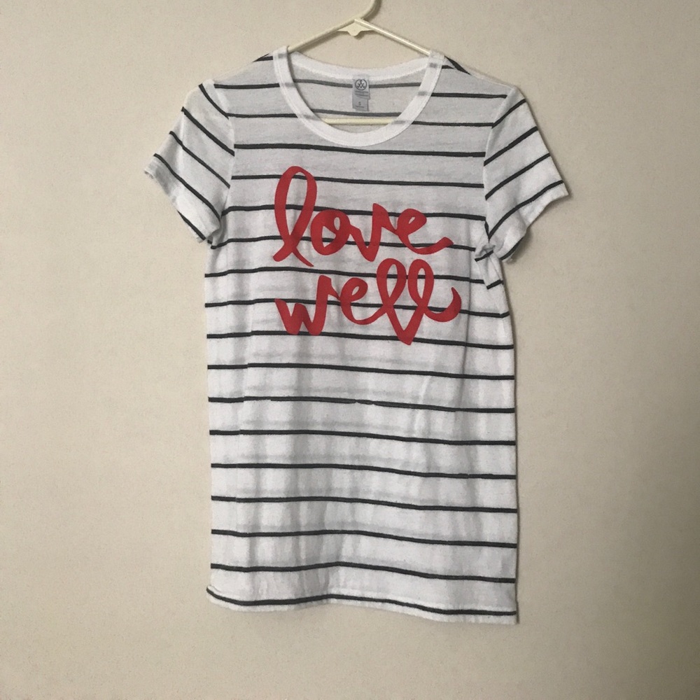 Cute “love well” T-shirt