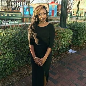 Meet your Posher, Anjenee