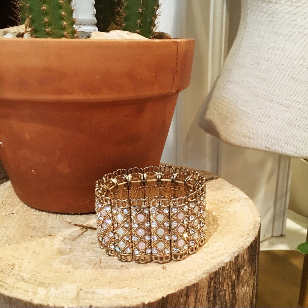 Stretch cuff bracelet