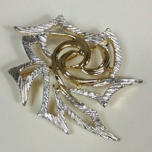 Sarah Coventry 1972 silver & gold toned booch