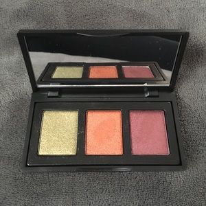 Eyeshadow palette Eyeshadow palette