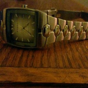 Men or Ladies Fossil Watch  *Previously Worn *