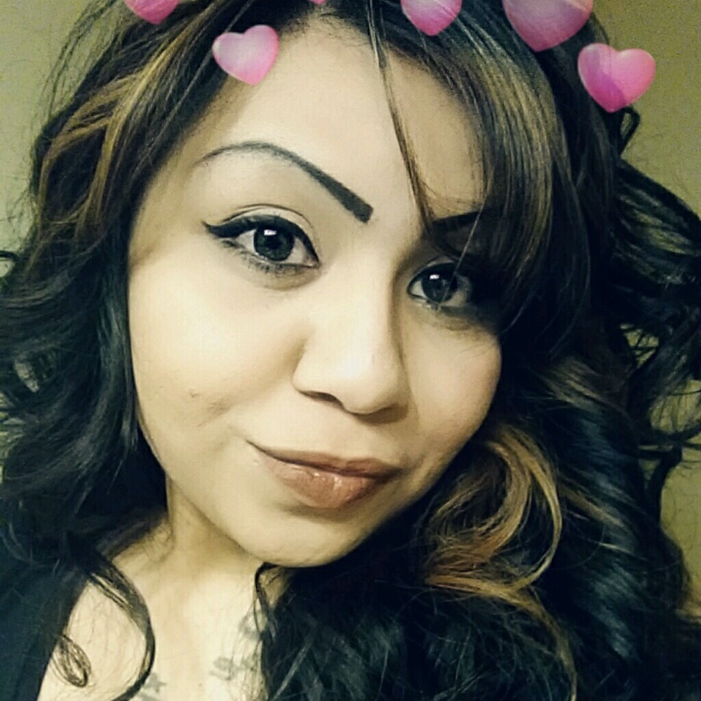 Meet your Posher, Daniella