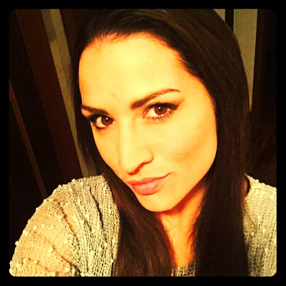 Meet your Posher, Angie