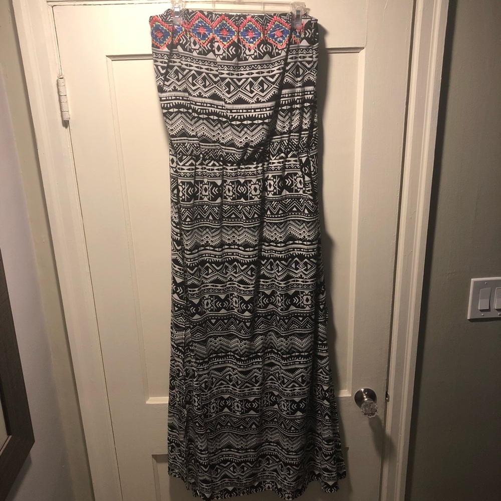 Women’s Strapless Printed Shift Dress