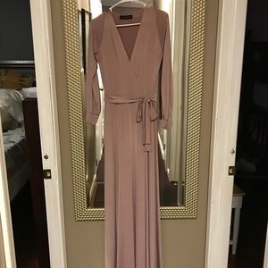 Beautiful Mauve Maxi Dress size Large Worn once