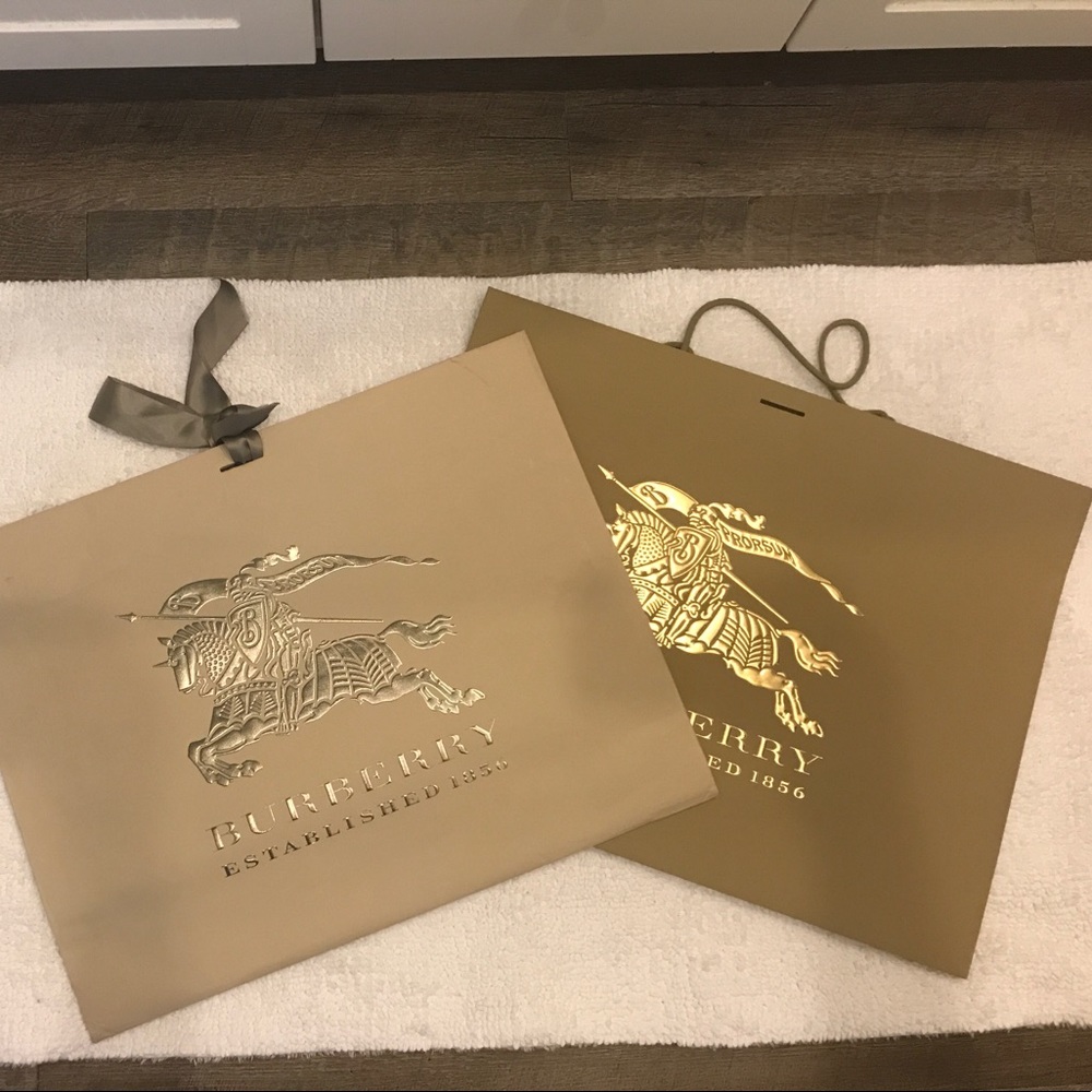 Large Burberry shopping bag