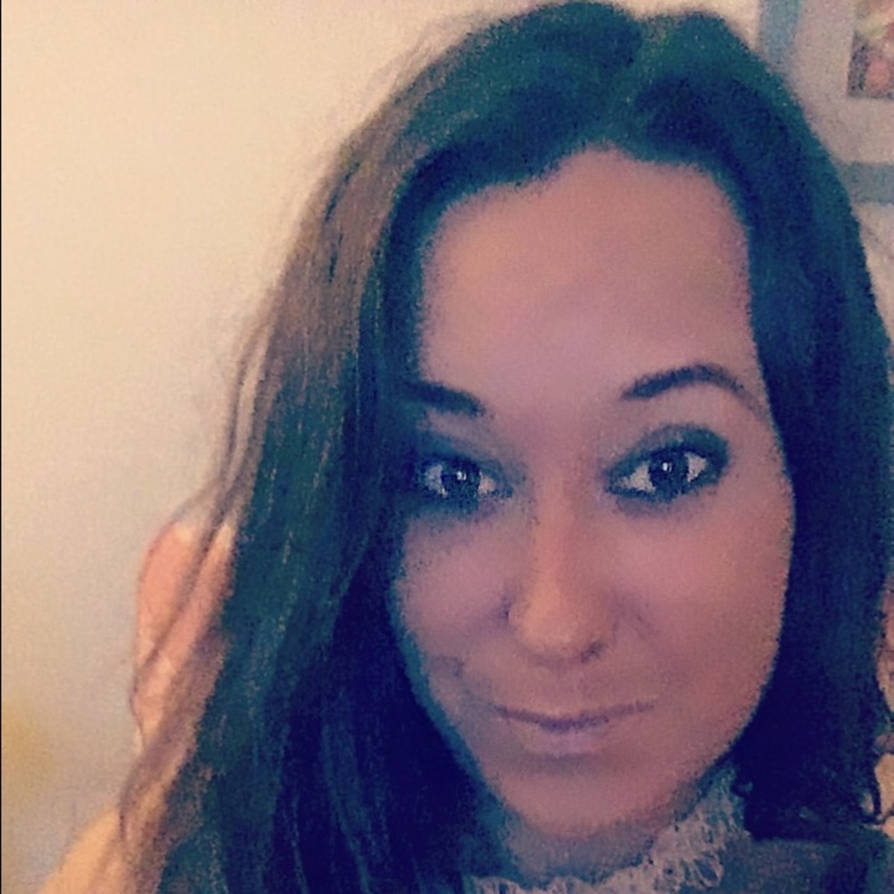 Meet your Posher, Andrea