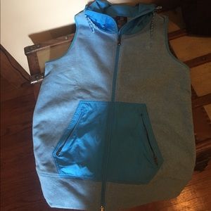 Under armor running vest