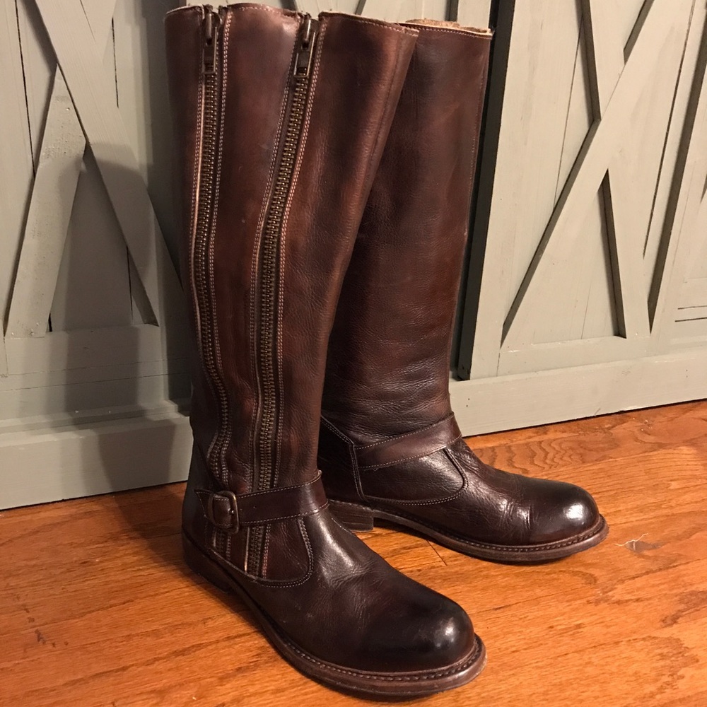 Beautiful Bed Stu Tall Tango Boots