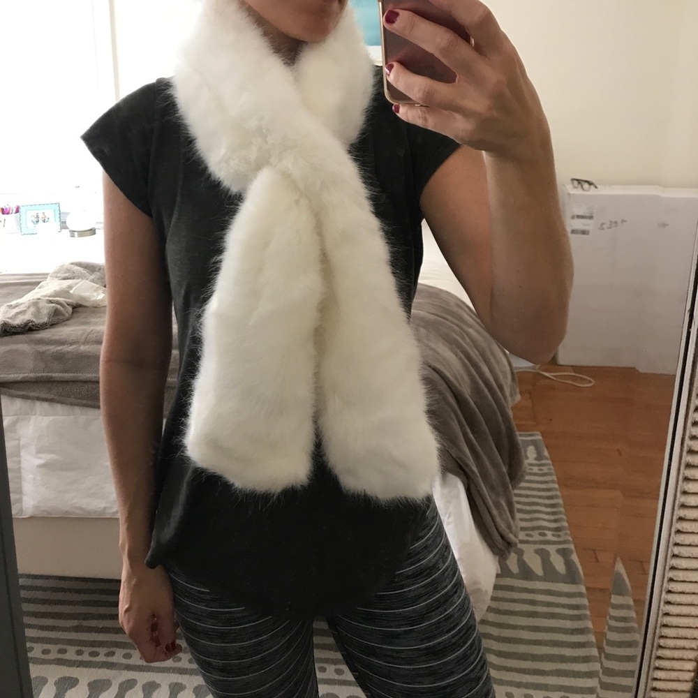 Faux fur white scarf