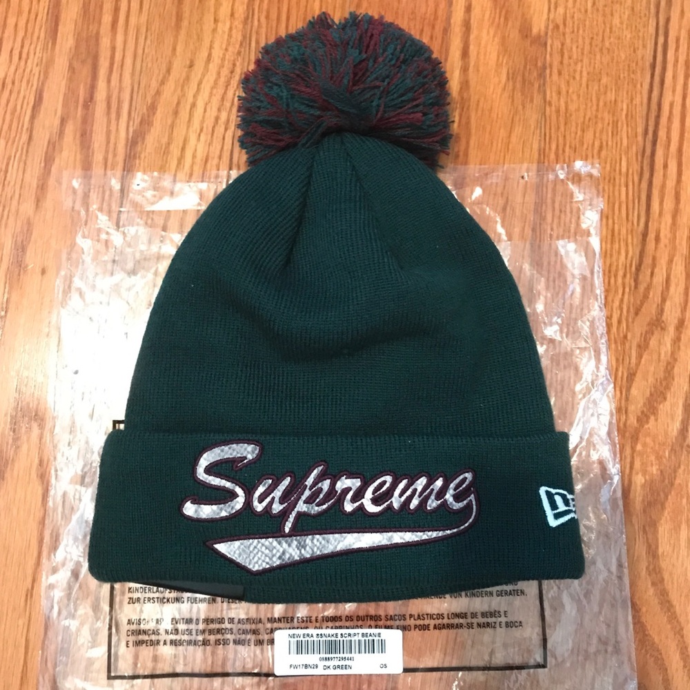 Supreme beanie New Era Snake Script Dark Green