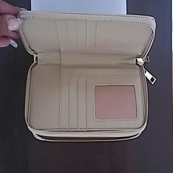 Double zipper wallet - Picture 3 of 4